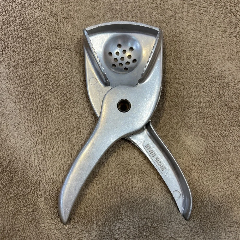 Lemon citrus squeezer Irvin Ware vintage‎ kitchen gadget made in USA